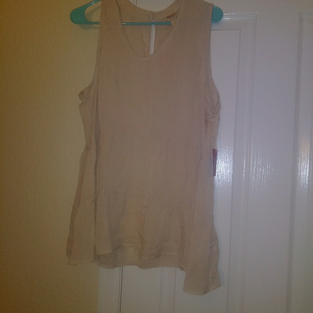 Light weight flowy tank top